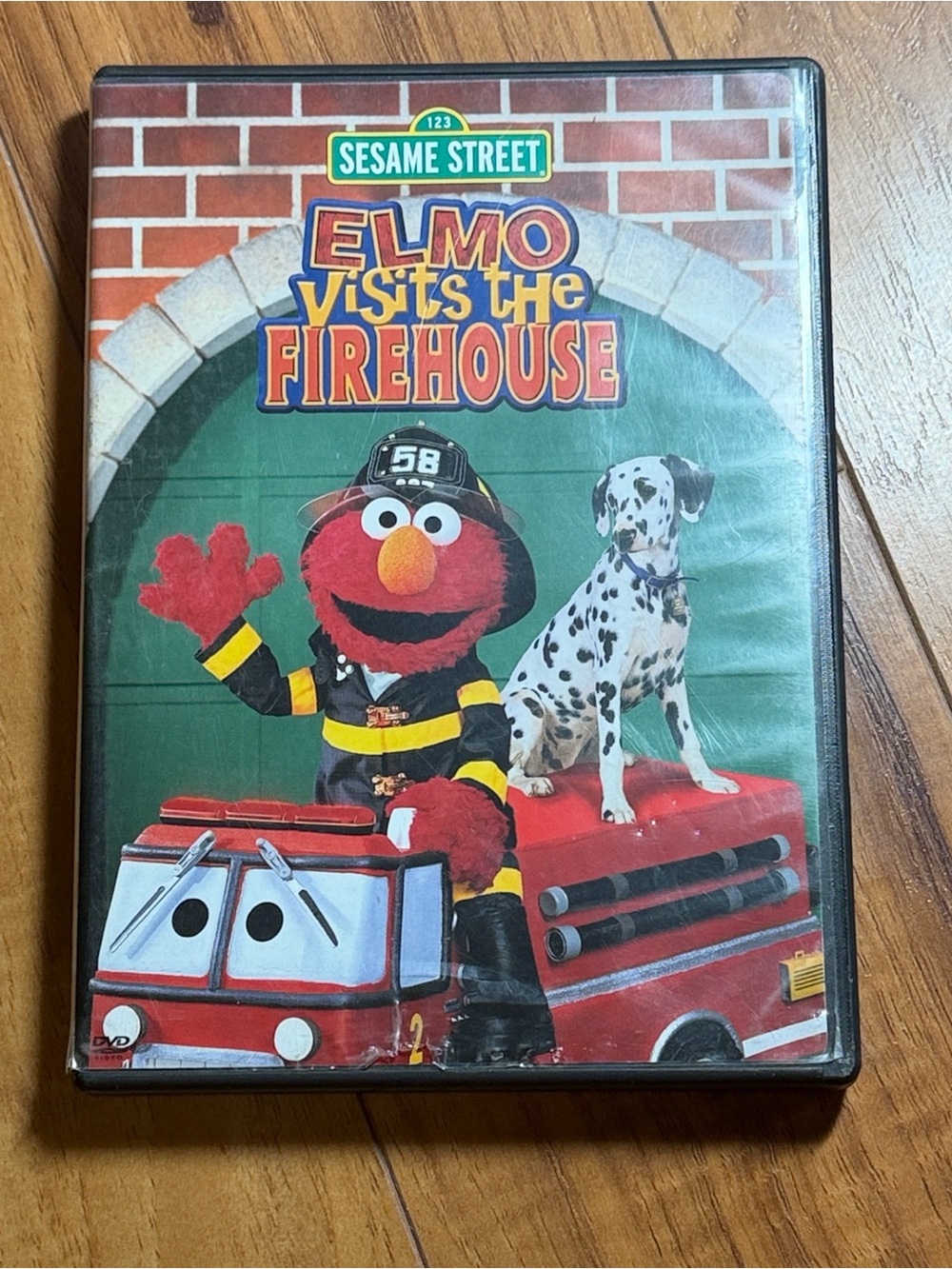 Sesame Street Elmo Visits the Firehouse 2002, DVD Children Firefighters